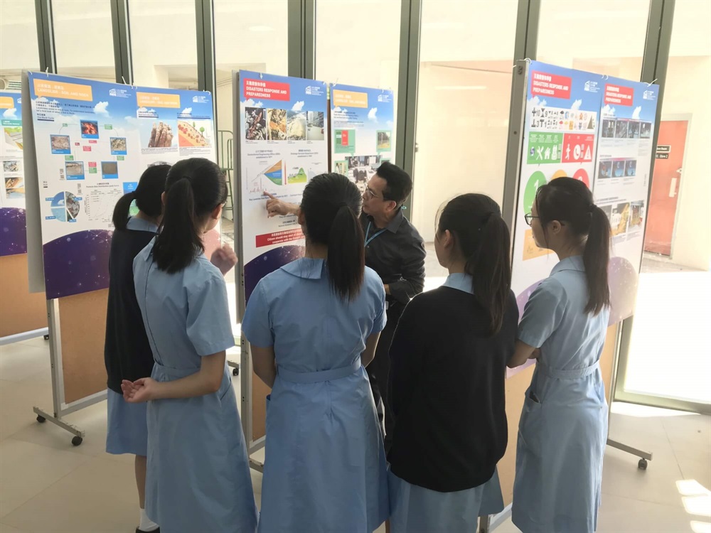 The “School Ambassador Programme” (SAP) continues to be held in primary and secondary schools in Hong Kong.  The SAP aims to enhance the students’ interests in science, technology and engineering subjects.  Our ambassadors also explained with emphasis on the natural hazards threatening Hong Kong and disaster preparedness.  Schools which had participated in the SAP from June to September 2019 include New Territories Heung Yee Kuk Yuen Long District Secondary School, the Church of Christ in China Heep Woh College, Wong Tai Sin Catholic Primary School, St. Catherine’s School for Girls (Kwun Tong) and Shau Kei Wan East Government Secondary School.